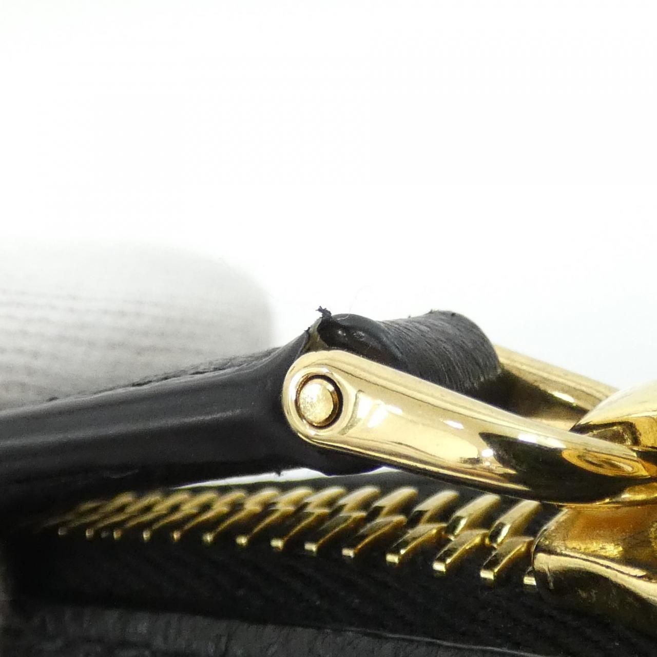 Prada Shoulder Bag Gold — view 7
