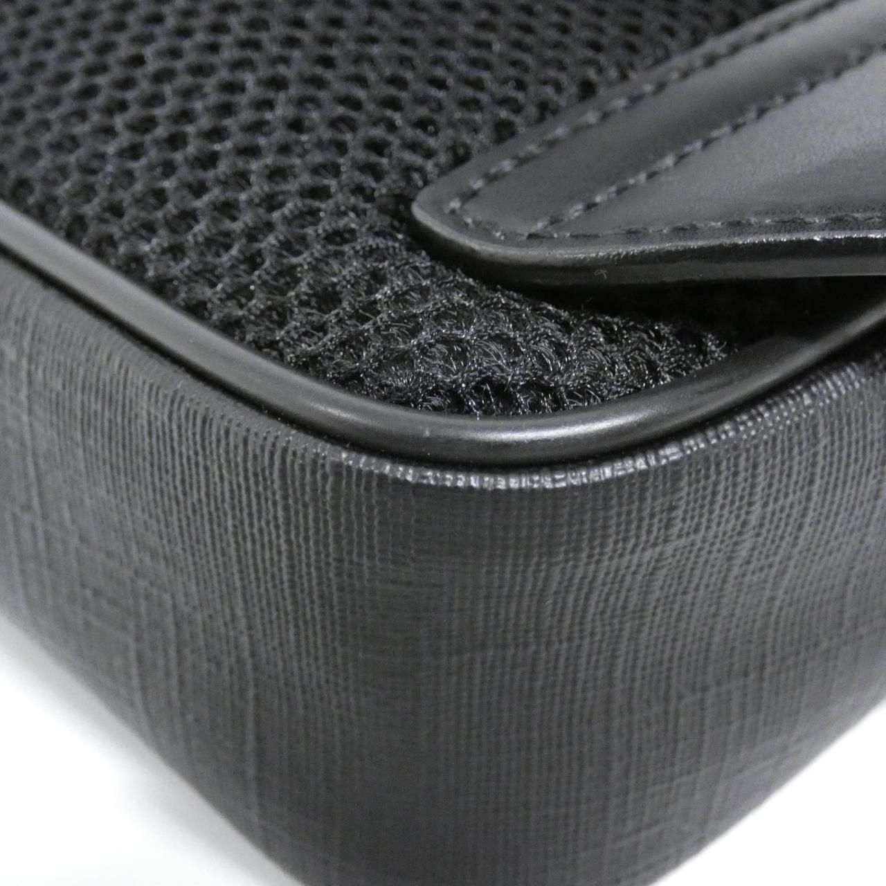 Gucci Waist Bag Belt Bag Black — view 3