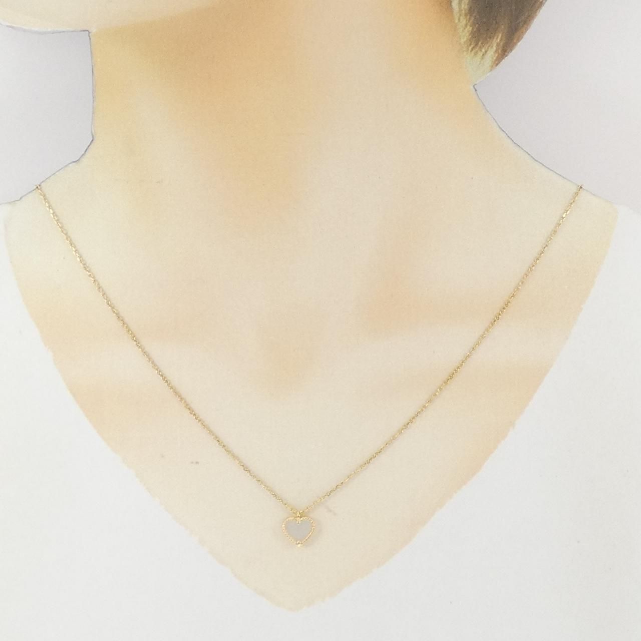 Van Cleef & Arpels Sweet Alhambra Necklace — view 5