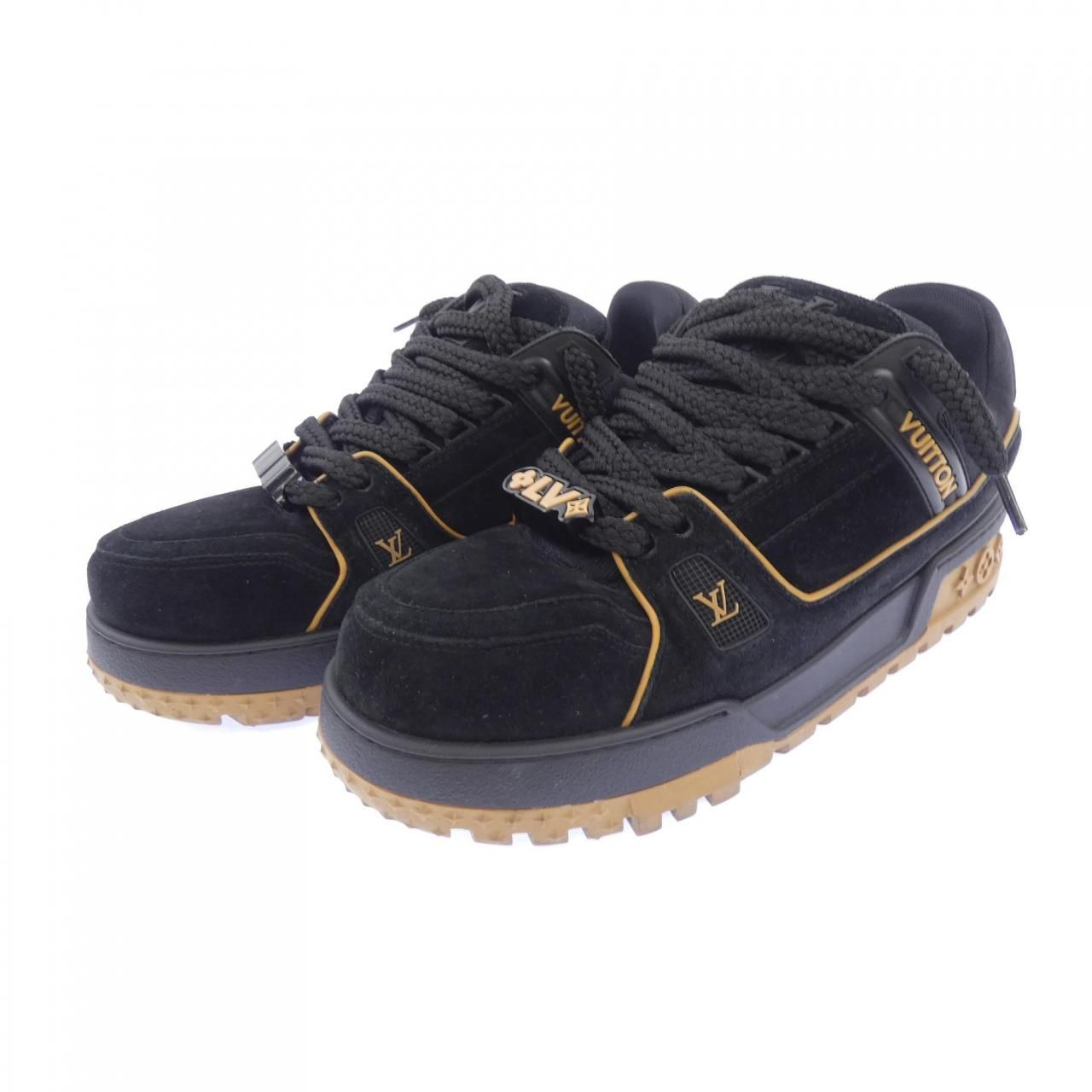 Louis Vuitton LV Trainer Maxi Line Sneakers — view 3