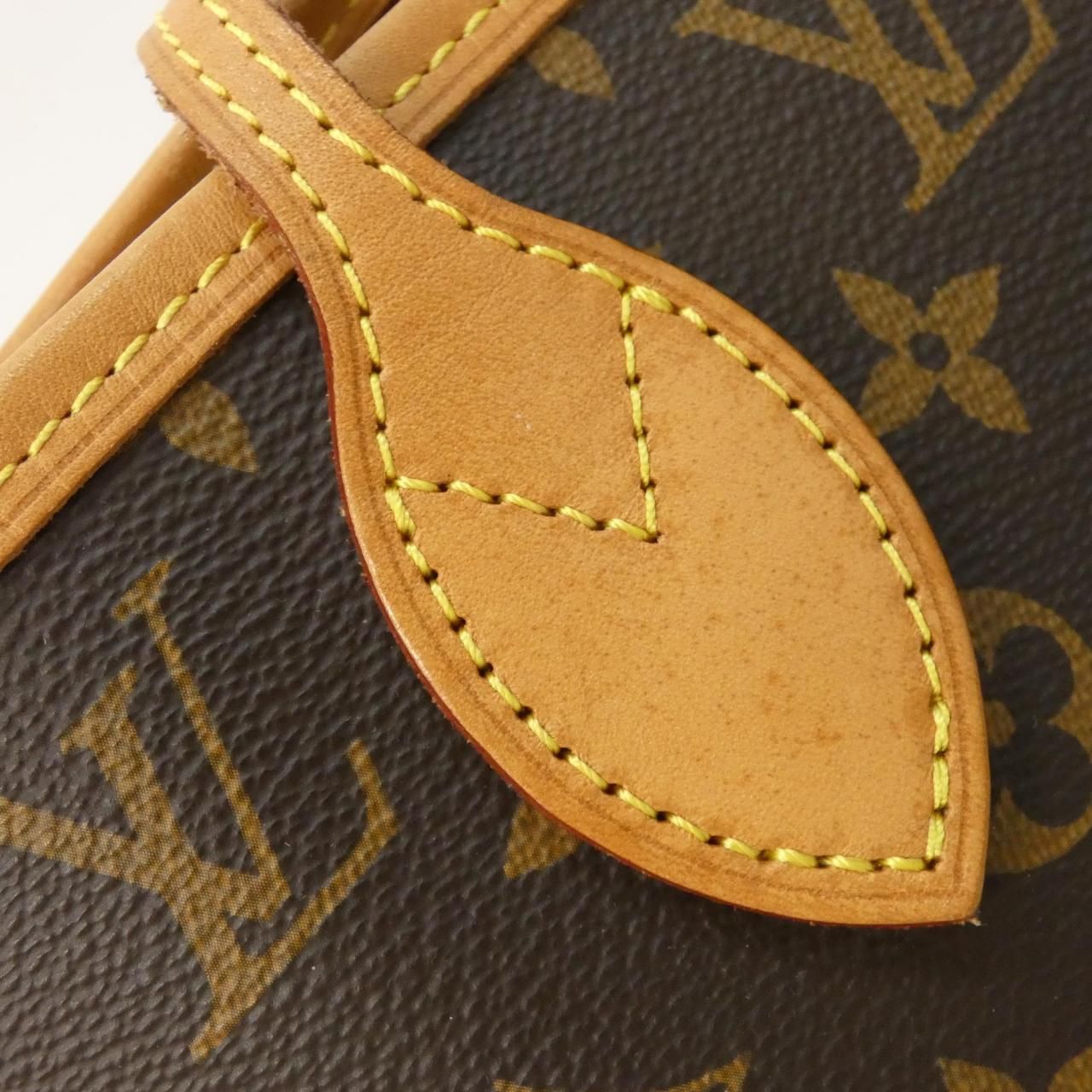 Louis Vuitton Monogram Neverfull MM Bag — view 3