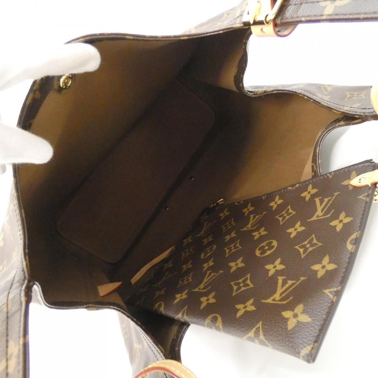 Louis Vuitton Monogram Atlantis GM Bag — view 7