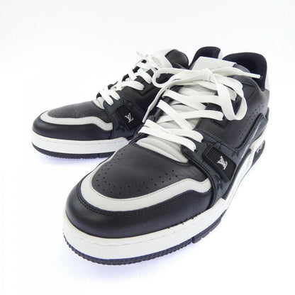 Louis Vuitton LV Trainers Sneakers — view 3