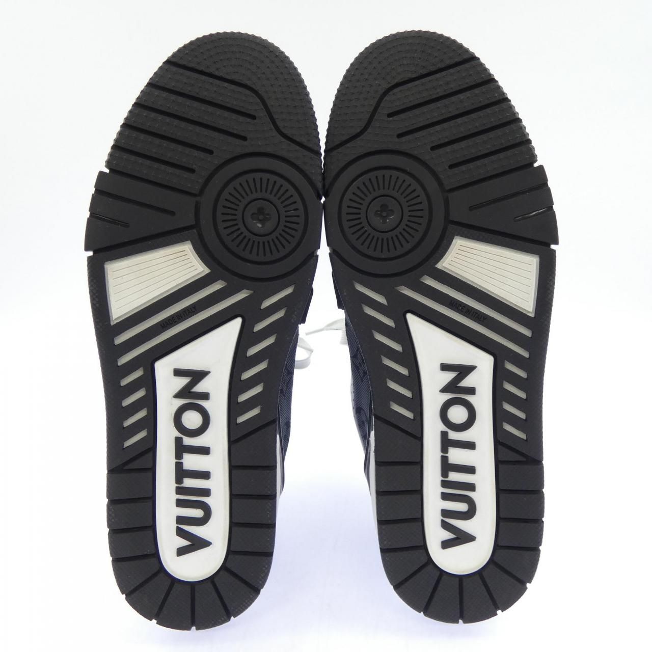 Louis Vuitton LV Trainers Sneakers — view 4