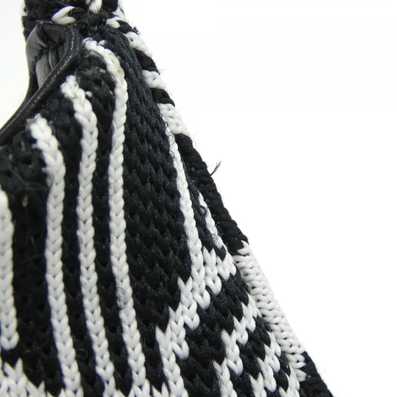 Prada Shoulder Bag White — view 5