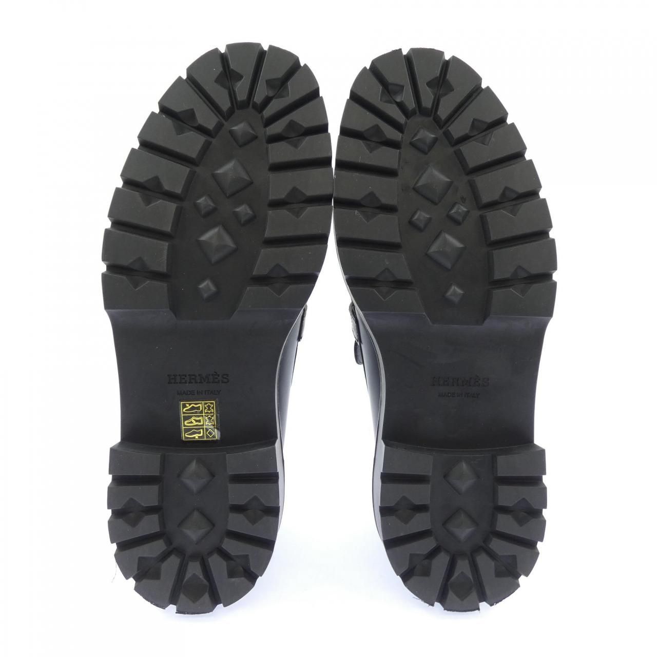 Hermes Icon Kelly Buckle Shoes — view 4