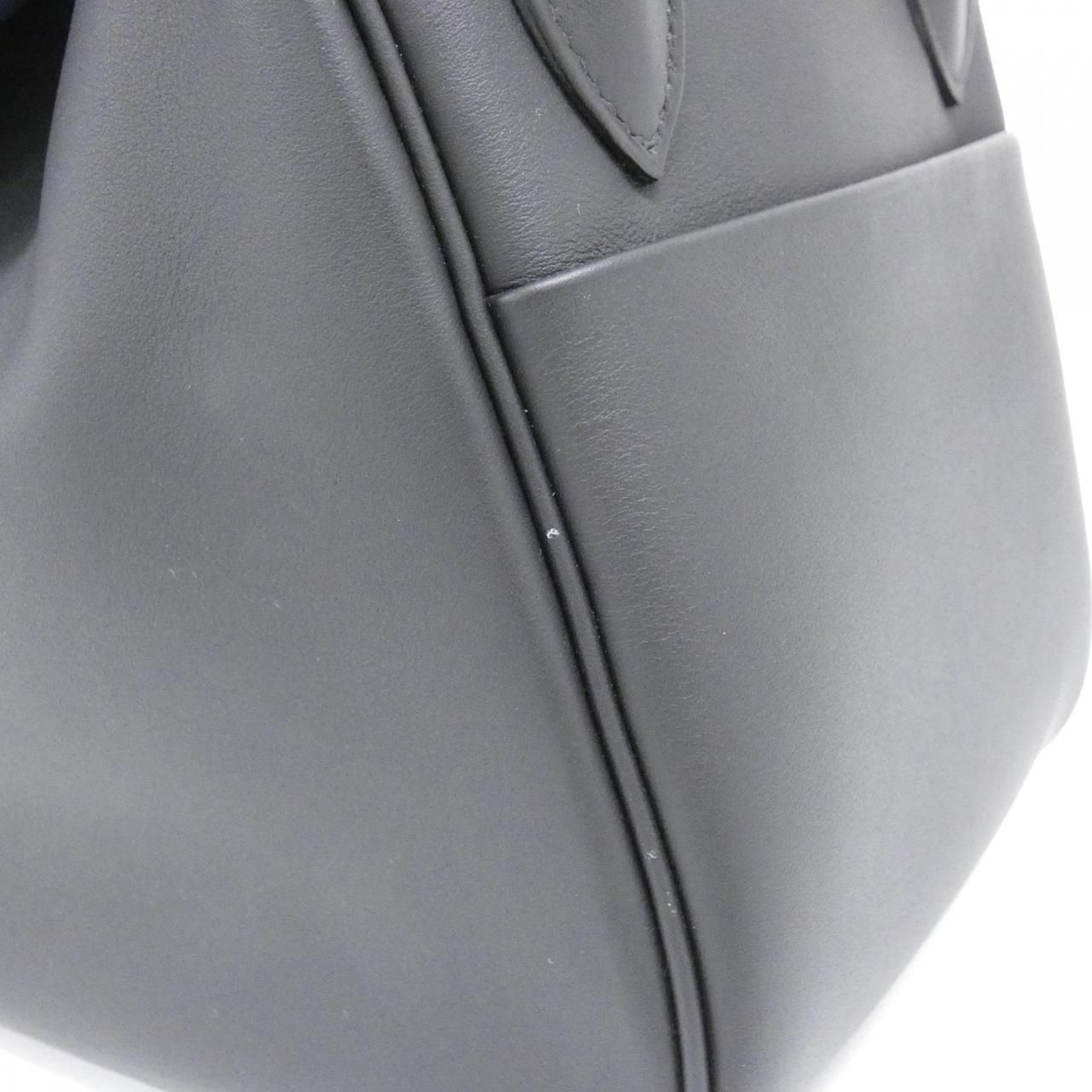 Hermes Lindy Verso 26 cm Shoulder Bag — view 4