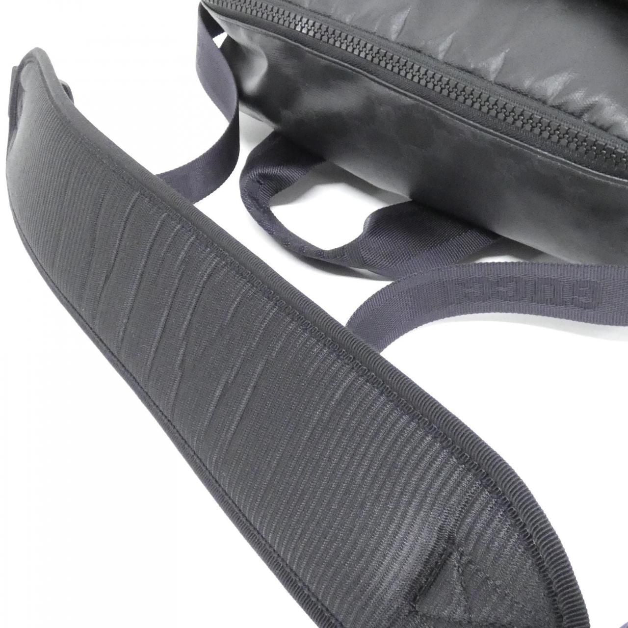 Gucci Shoulder Bag Black — view 8