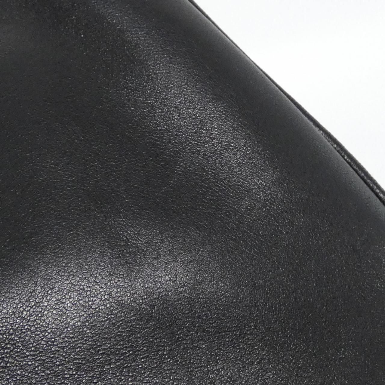 Saint Laurent Shoulder Bag — view 4