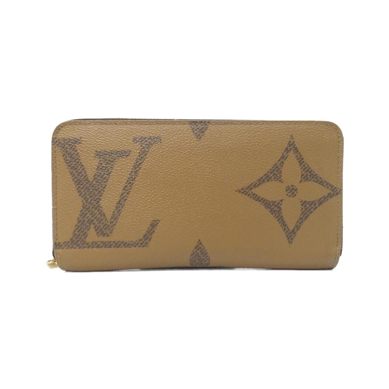 Louis Vuitton Monogram Giant Zippy Wallet