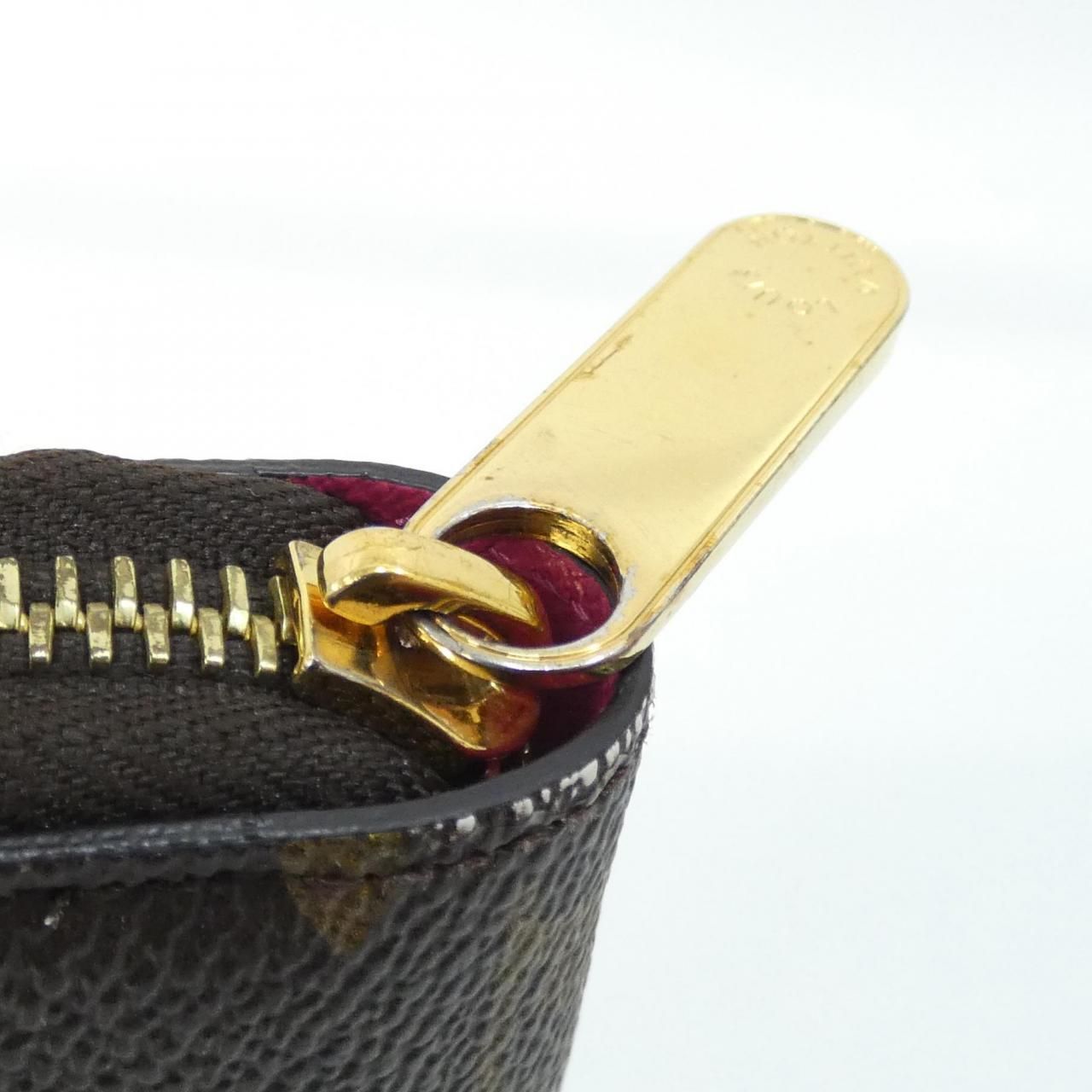 Louis Vuitton Monogram Zippy Wallet — view 6