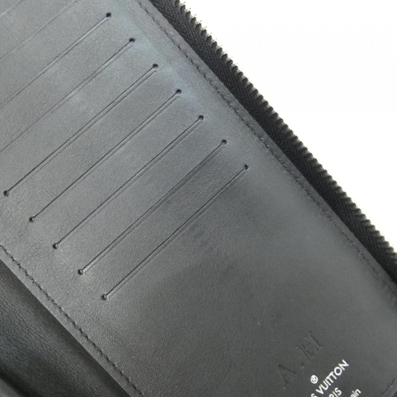 Louis Vuitton Taurillon Zippy Wallet Vertical — view 6