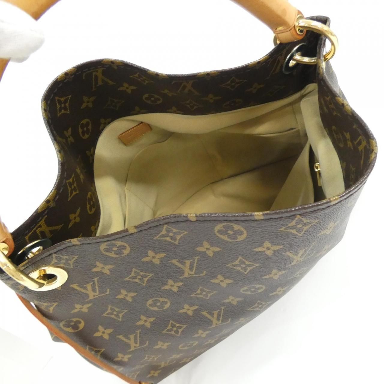 Louis Vuitton Monogram Artsy MM Shoulder Bag — view 5