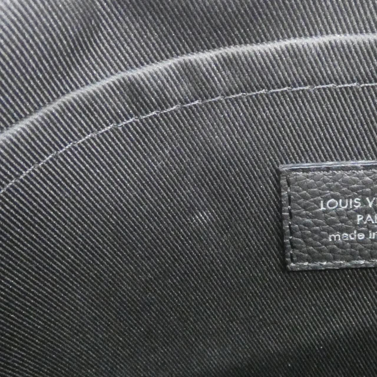 Louis Vuitton Camouflage Nile Messenger Shoulder Bag — view 7