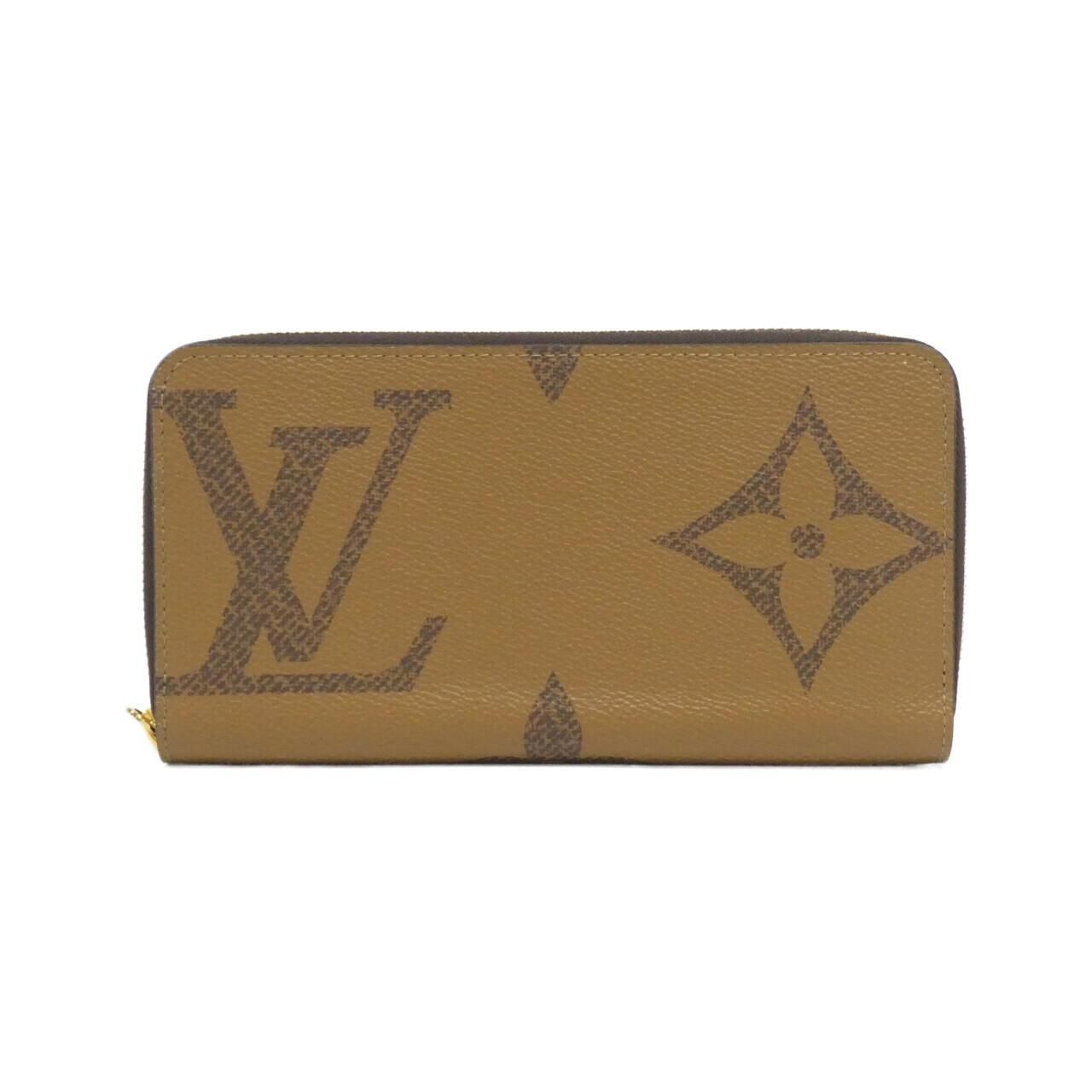 Louis Vuitton Monogram Giant Zippy Wallet