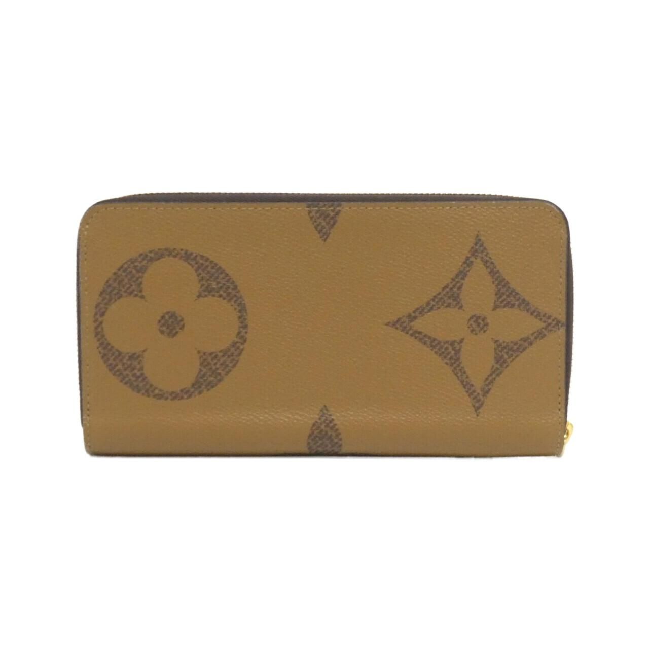 Louis Vuitton Monogram Giant Zippy Wallet — view 2