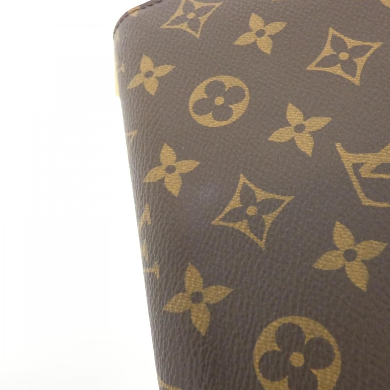 Louis Vuitton Monogram Zippy Wallet — view 4