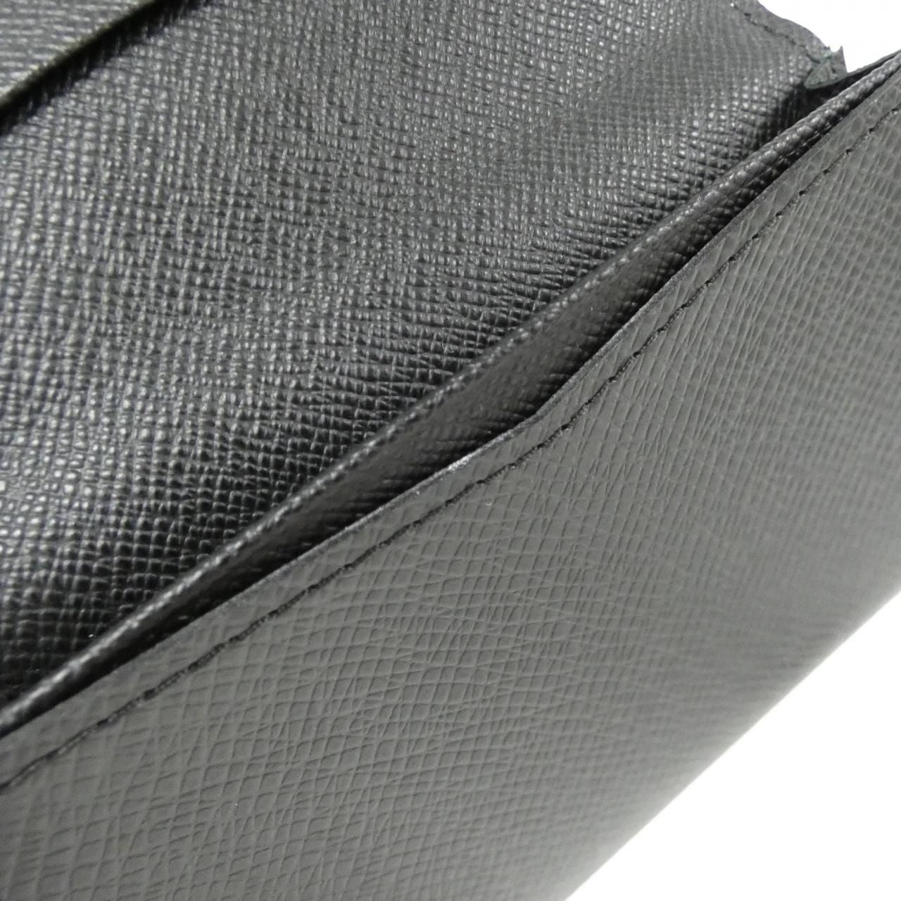 Louis Vuitton Taiga Business Card Holder Case — view 6