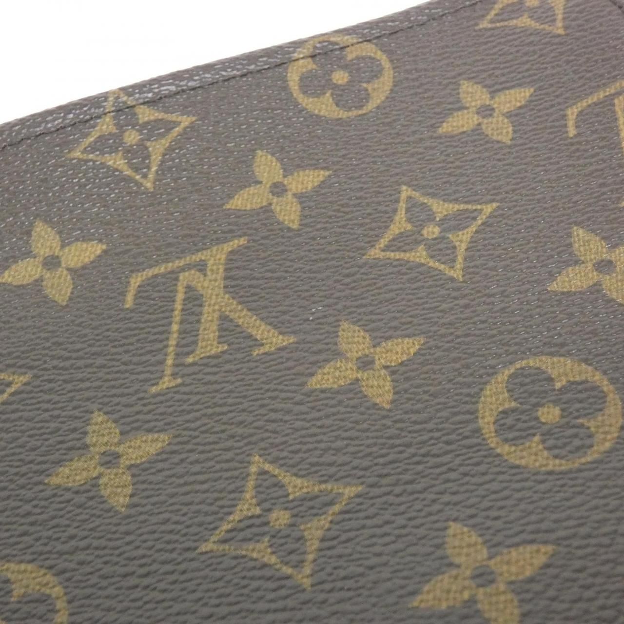 Louis Vuitton Monogram Poche Toilette 19 cm Pouch — view 3