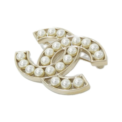 Chanel Brooch Gold