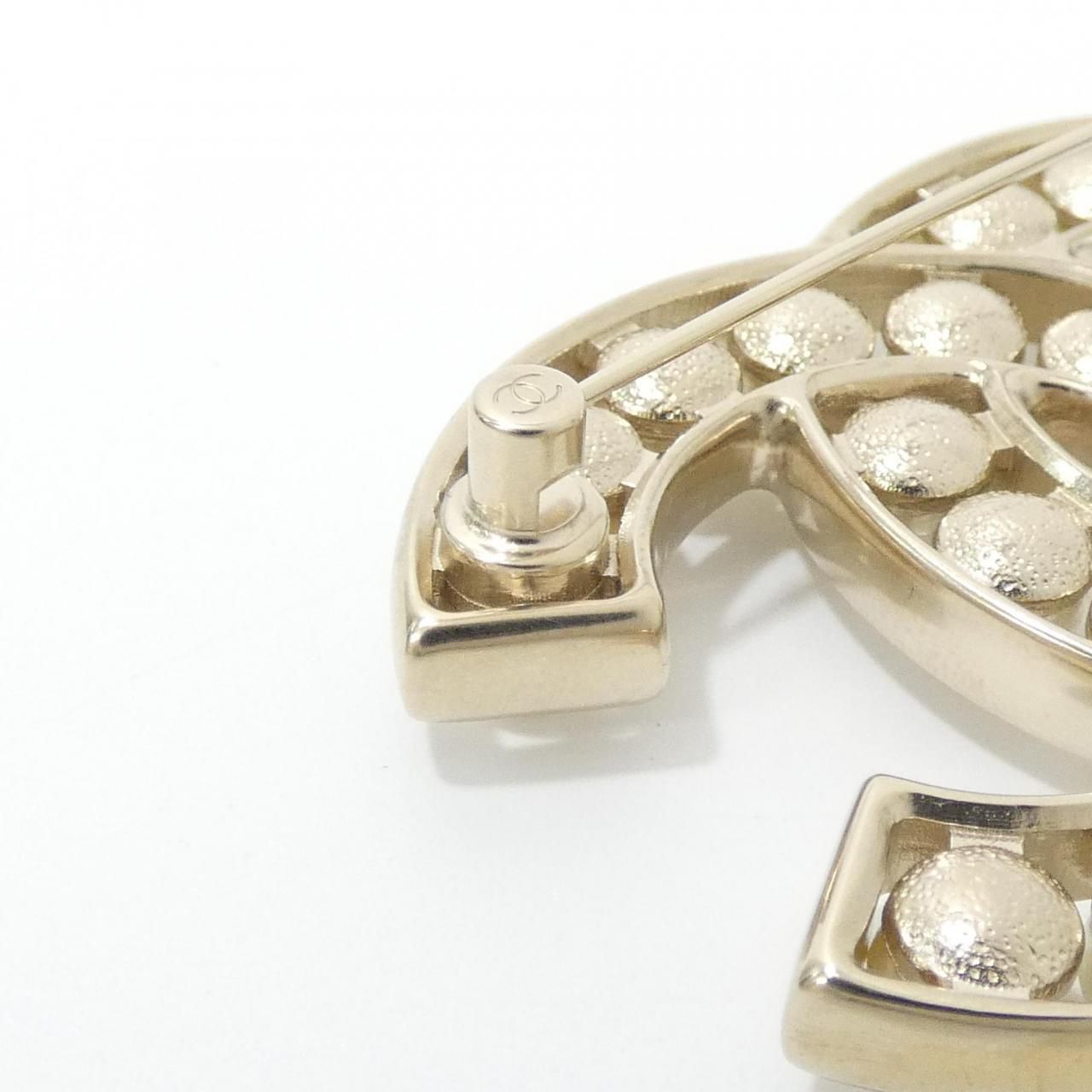 Chanel Brooch Gold — view 3