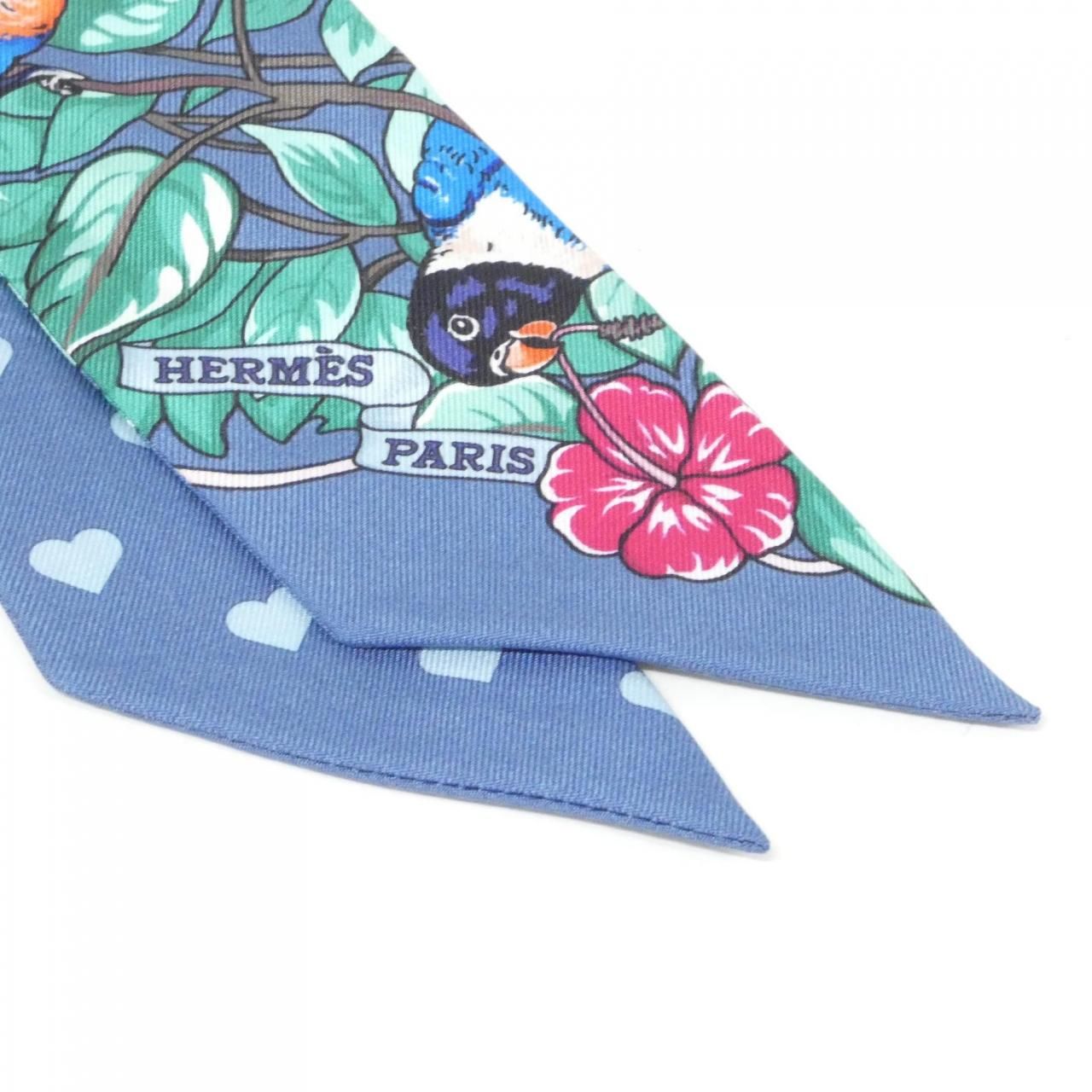 Hermes Jungle Love Twilly Scarf — view 2