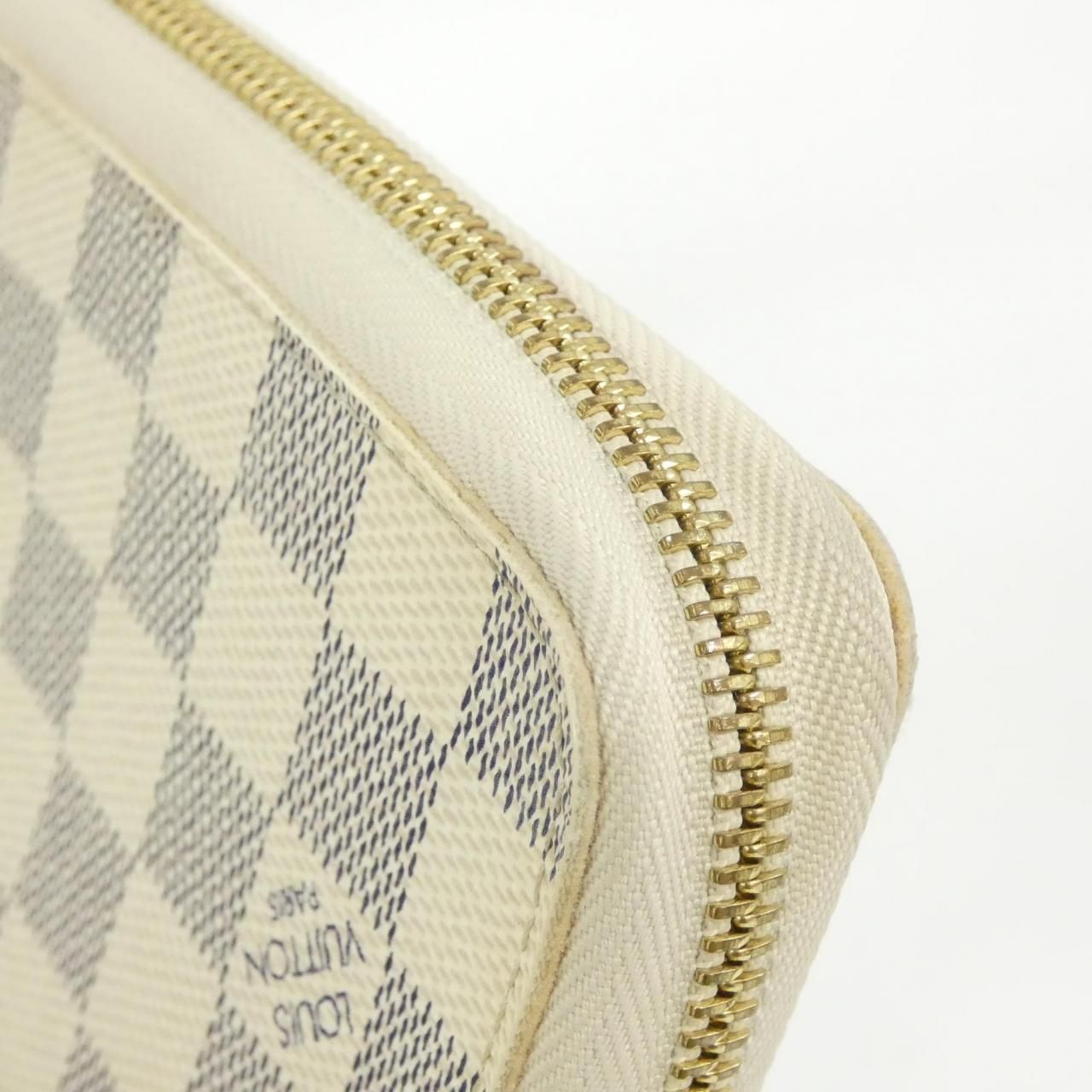 Louis Vuitton Damier Azur Zippy Wallet — view 4