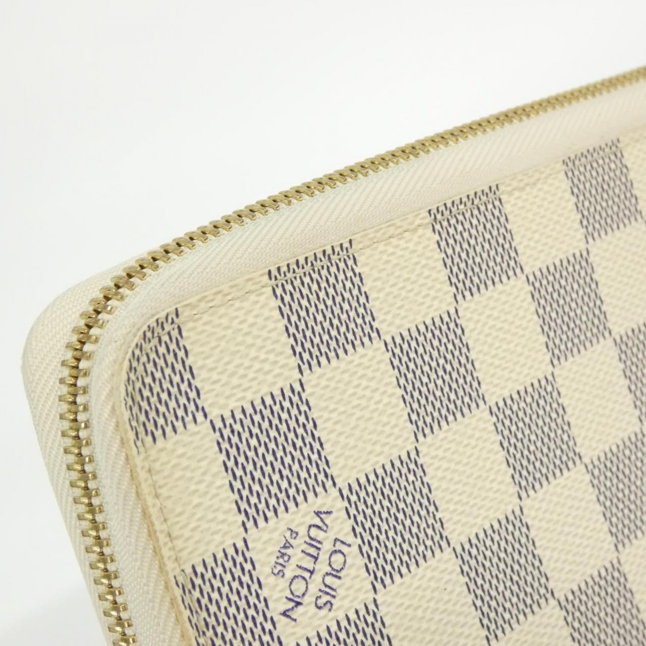 Louis Vuitton Damier Azur Zippy Wallet — view 5