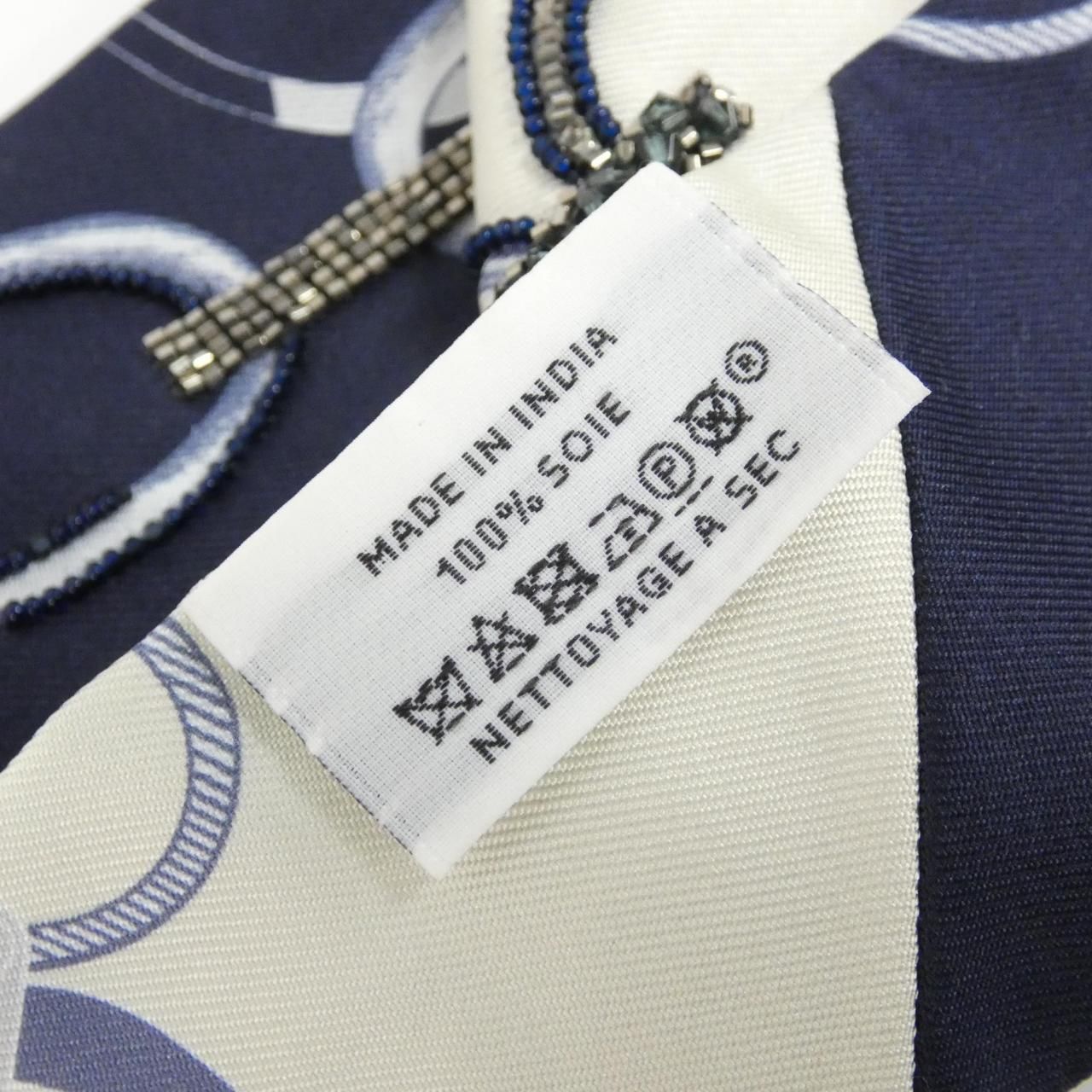 Hermes DO RE Boucles Bijou Twilly Twins Scarf — view 3