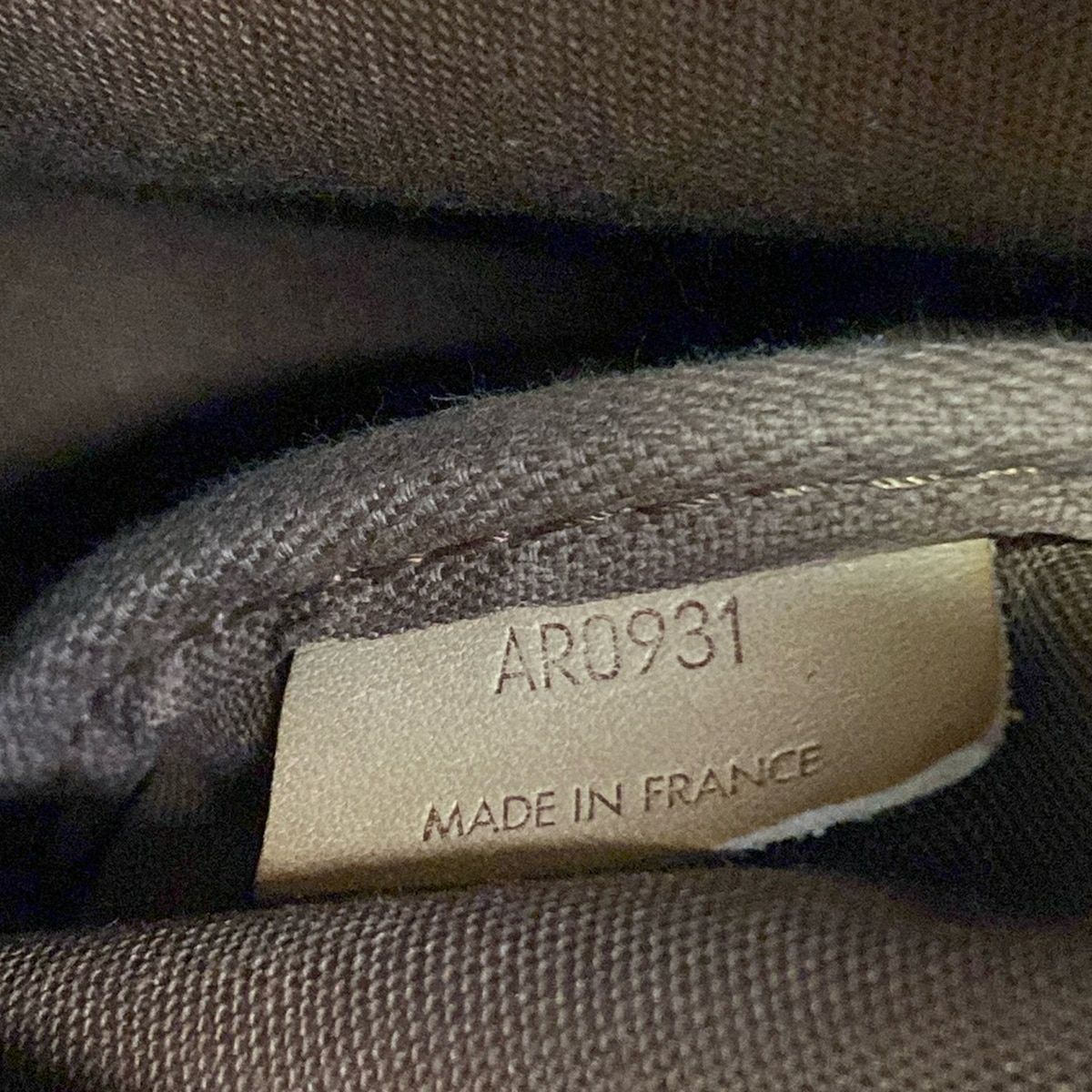 Louis Vuitton Shoulder Bag Monogram Saumur 30 — view 9
