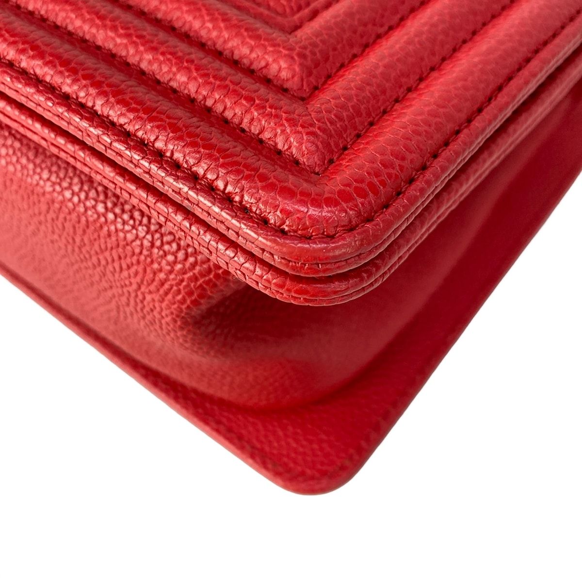 Chanel Shoulder Bag Stitch Red Chain Gold — view 7