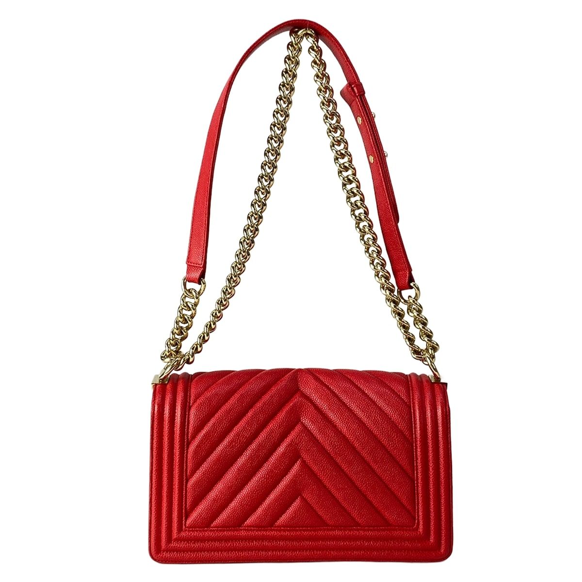 Chanel Shoulder Bag Stitch Red Chain Gold — view 3