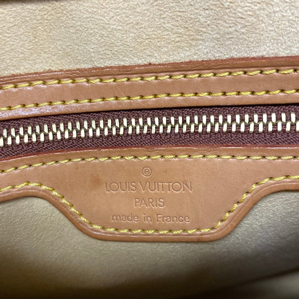 Louis Vuitton Shoulder Bag Monogram Looping MM — view 8