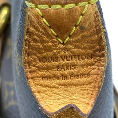 Louis Vuitton Shoulder Bag Monogram Totally MM — view 9
