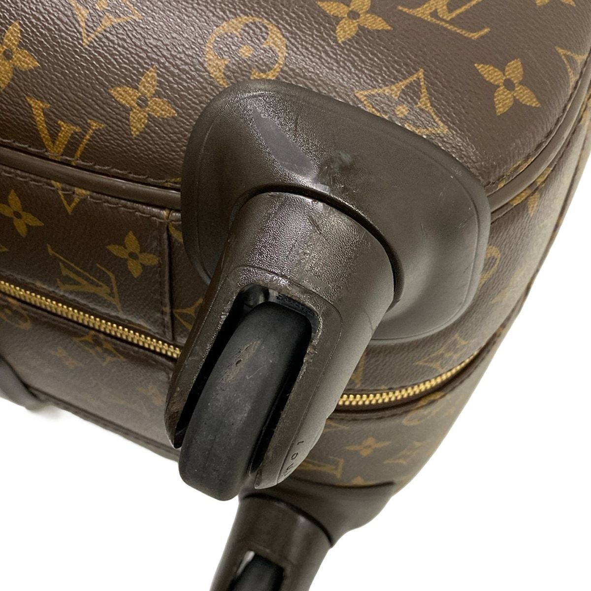 Louis Vuitton Travel Bag Monogram Zephyr 70 No Dial Lock — view 7