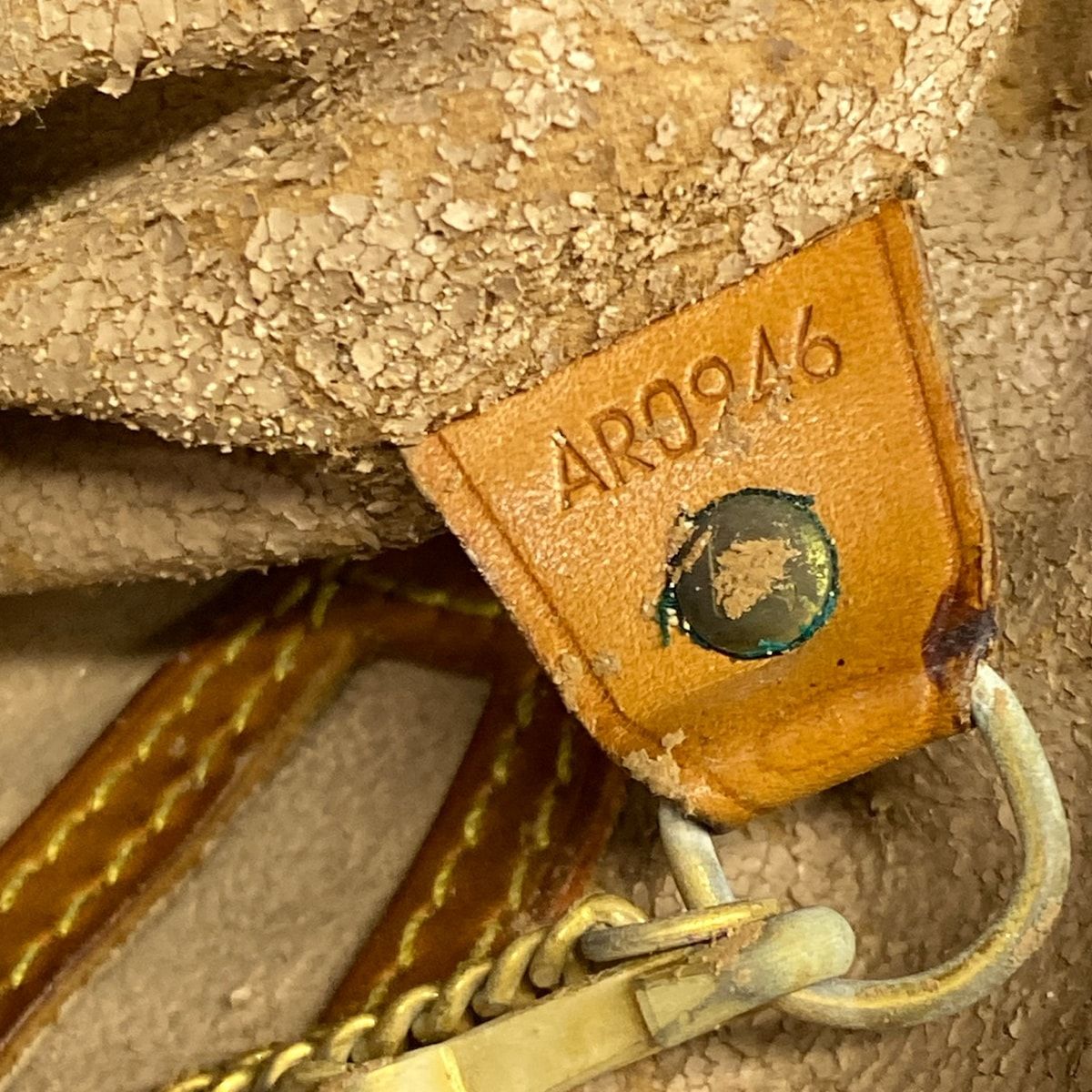 Louis Vuitton Shoulder Bag Monogram Bucket GM — view 9