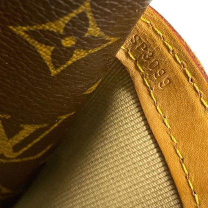Louis Vuitton Shoulder Bag Monogram Reporter PM — view 9