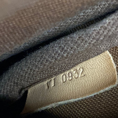 Louis Vuitton Shoulder Bag Monogram Saumur 30 — view 9