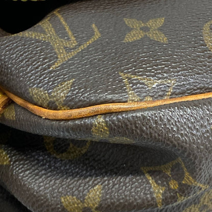 Louis Vuitton Shoulder Bag Monogram Saumur 30 — view 6