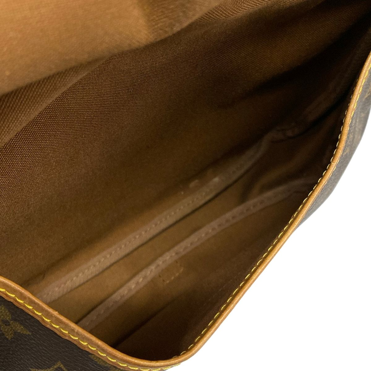 Louis Vuitton Shoulder Bag Monogram Saumur 30 — view 7