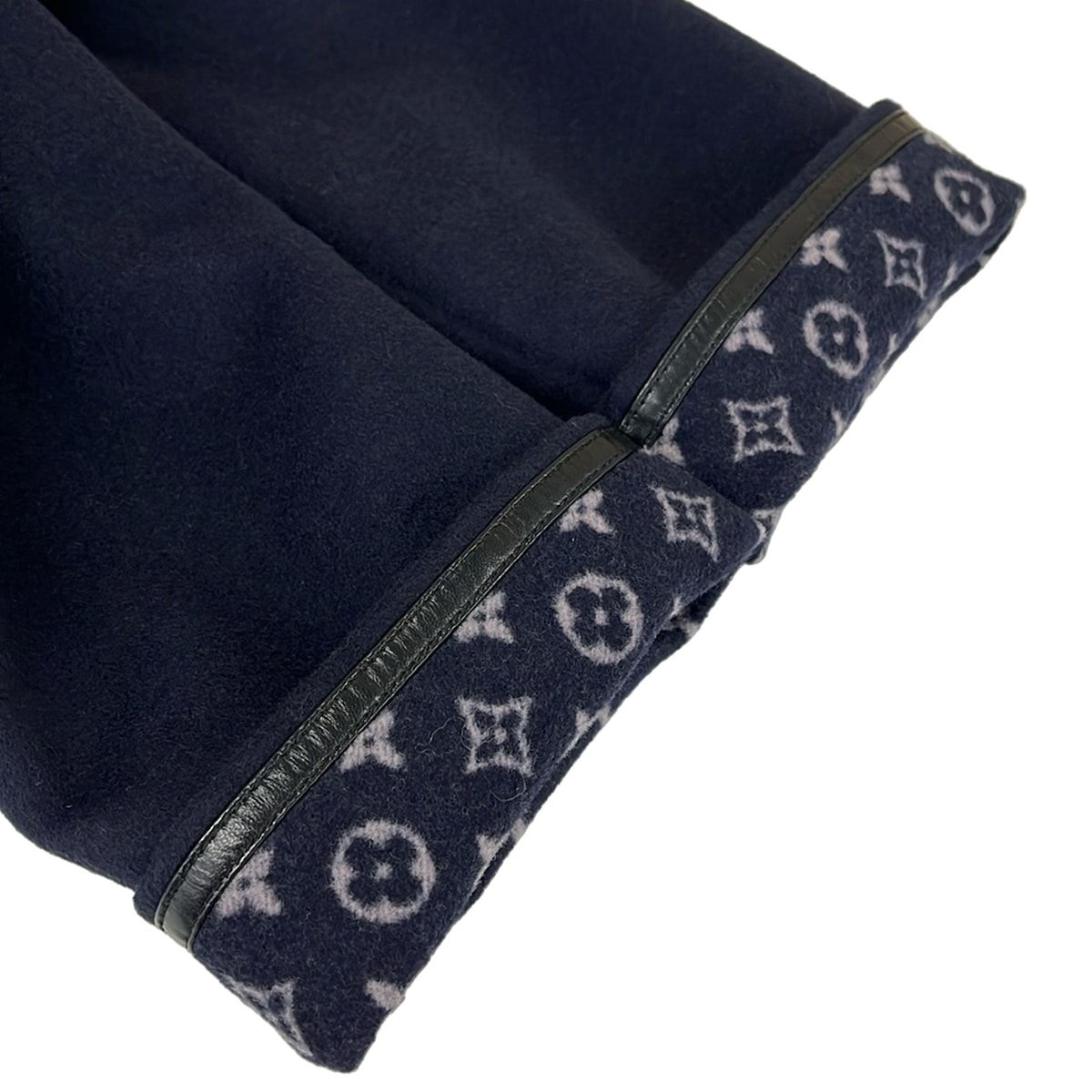 Louis Vuitton Coat 38 M Hooded Wrap Navy Light Pink Multi Long Sleeve Lining — view 6