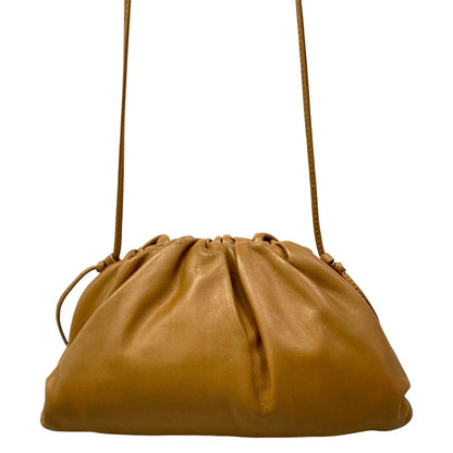 Bottega Veneta Shoulder Bag the Pouch Light Brown Leather — view 3