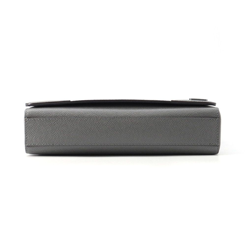 Louis Vuitton Shoulder Bag New Flap Messenger Taiga — view 3
