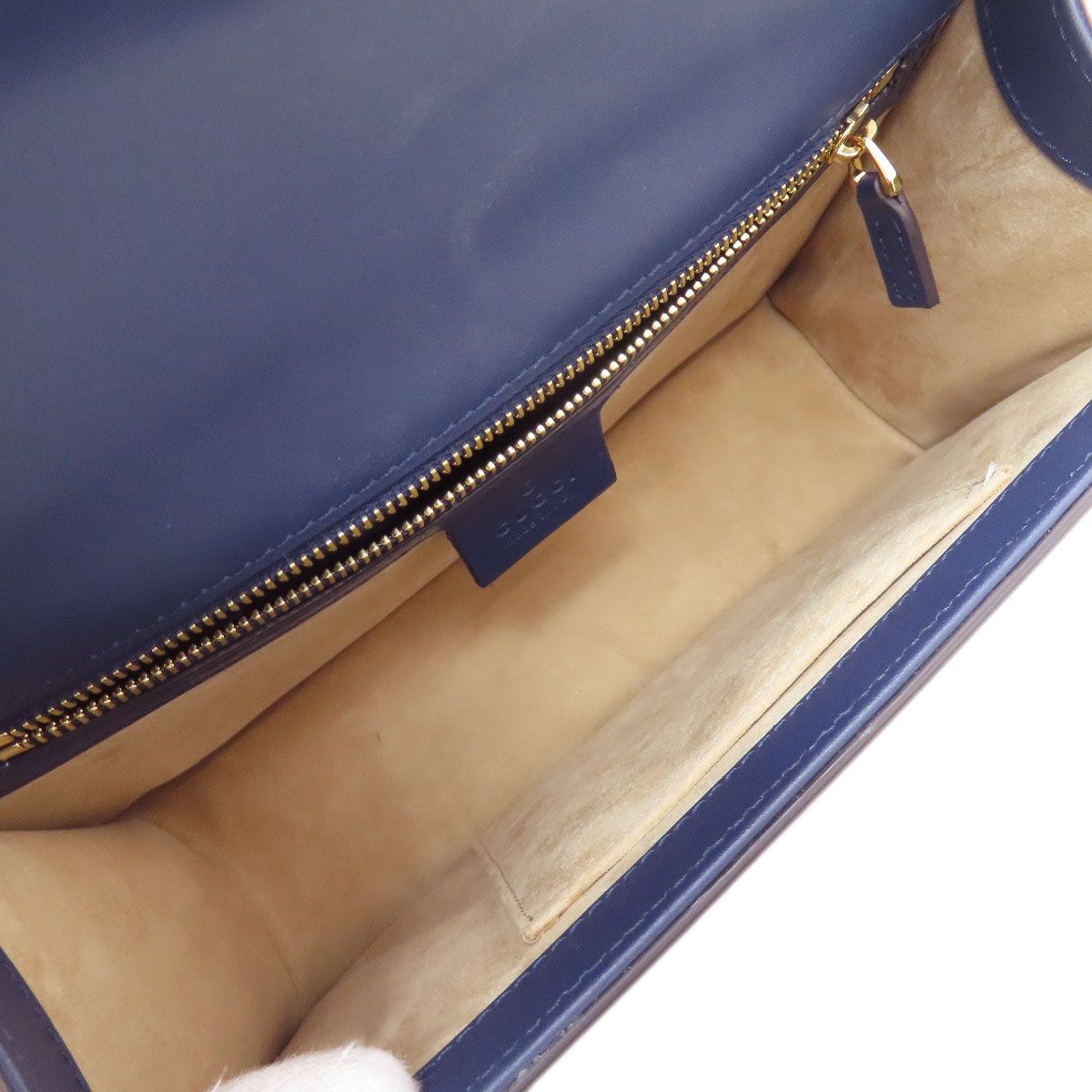 Gucci Sylvie Shoulder Bag Leather — view 5