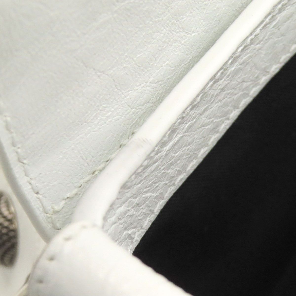 Louis Vuitton le Cagole Sling Bag Calf — view 8