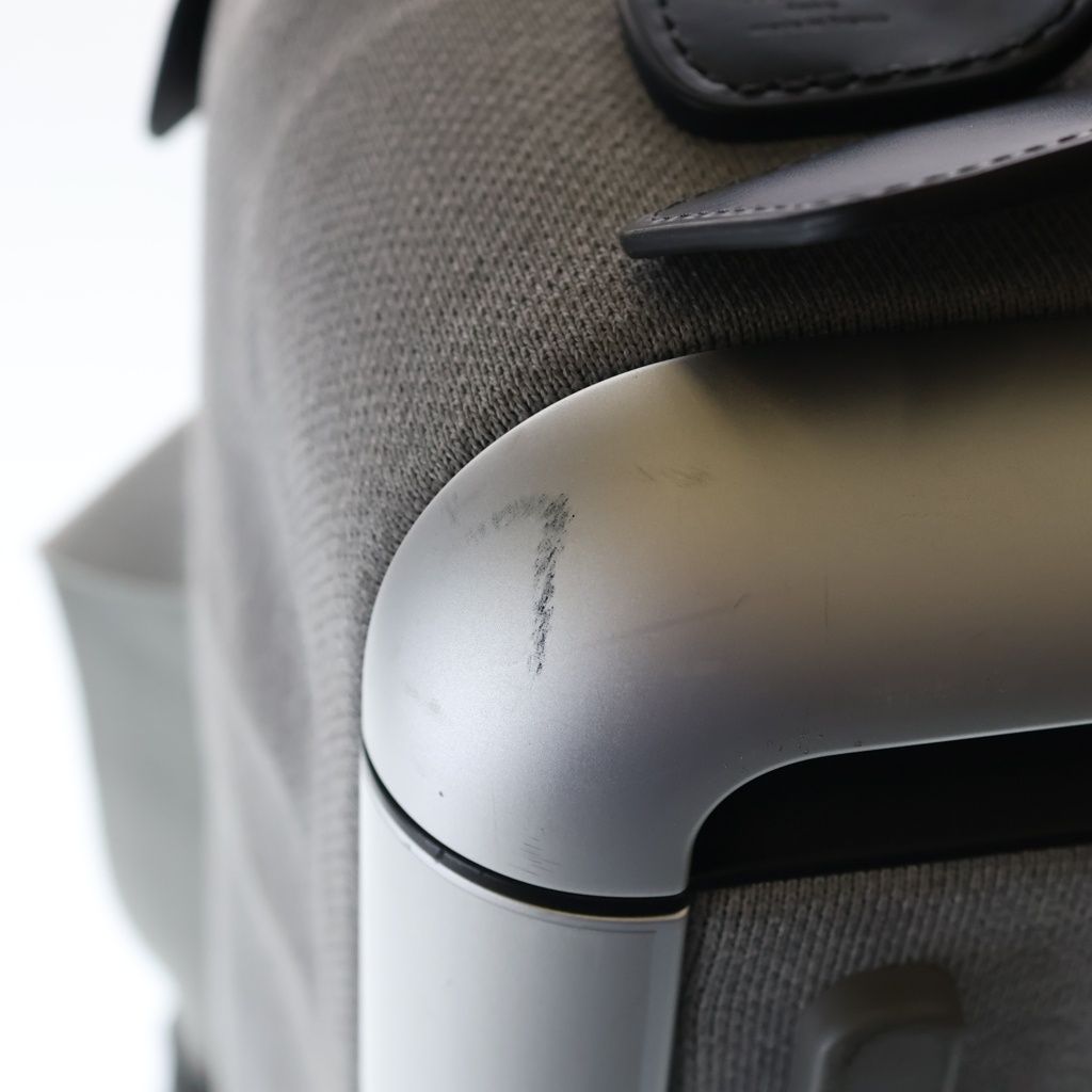 Louis Vuitton Horizon Soft Travel Bag Carry Case Bag Silver Gray — view 7