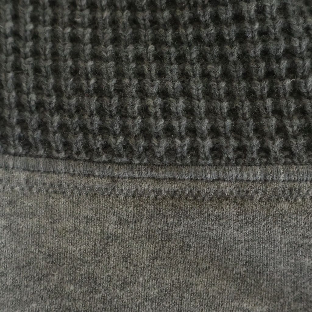Moncler Waffle Down Jacket Cut Replacement Hoodie Gray Khaki — view 7