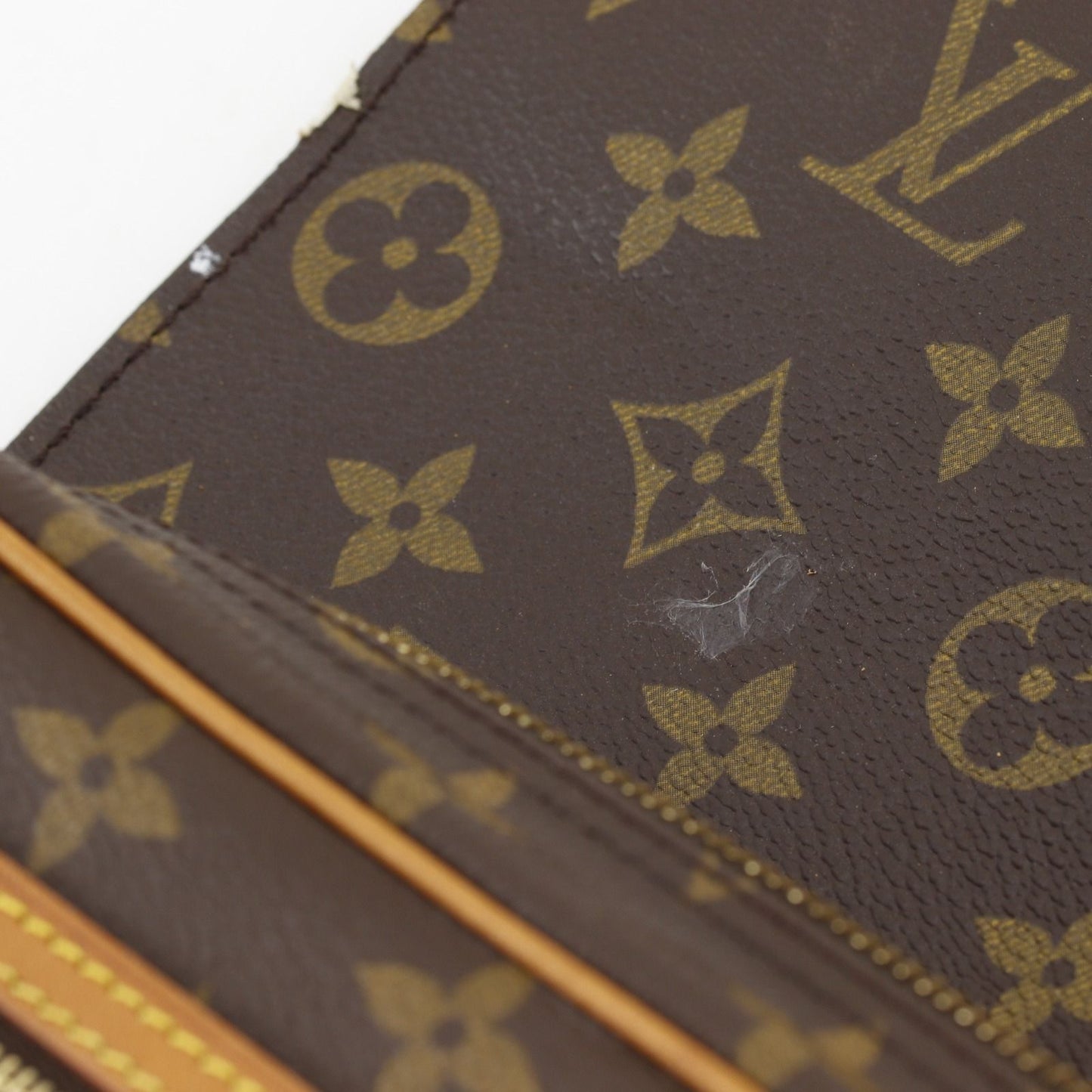 Louis Vuitton Saint Germain 28 Vintage Monogram Canvas Brown Shoulder Bag — view 7