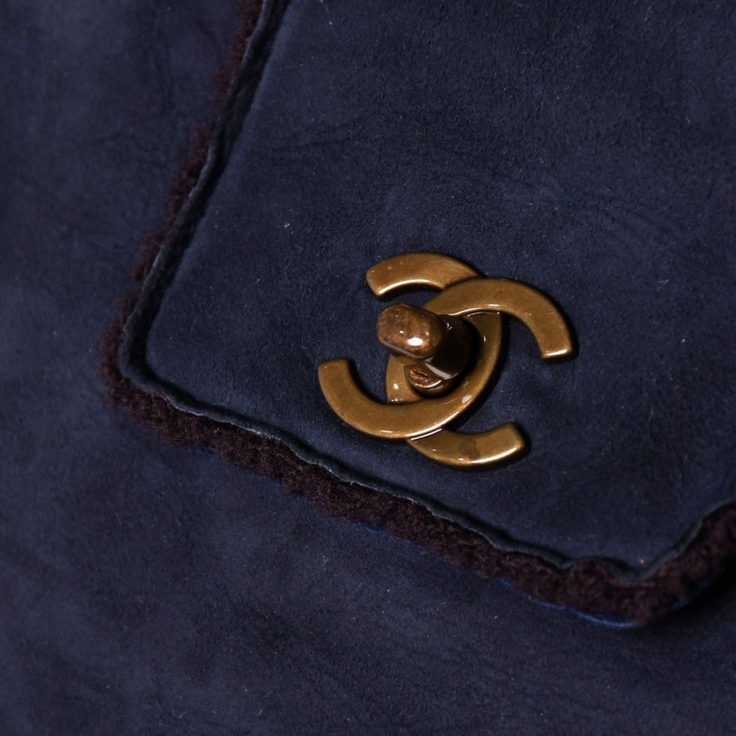 Chanel Shearling Bag CC Logo Nubuck Antique Gold — view 8