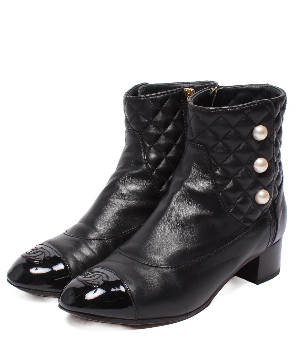 Chanel Short Boots Side Zipper Pearl Quilted Gold